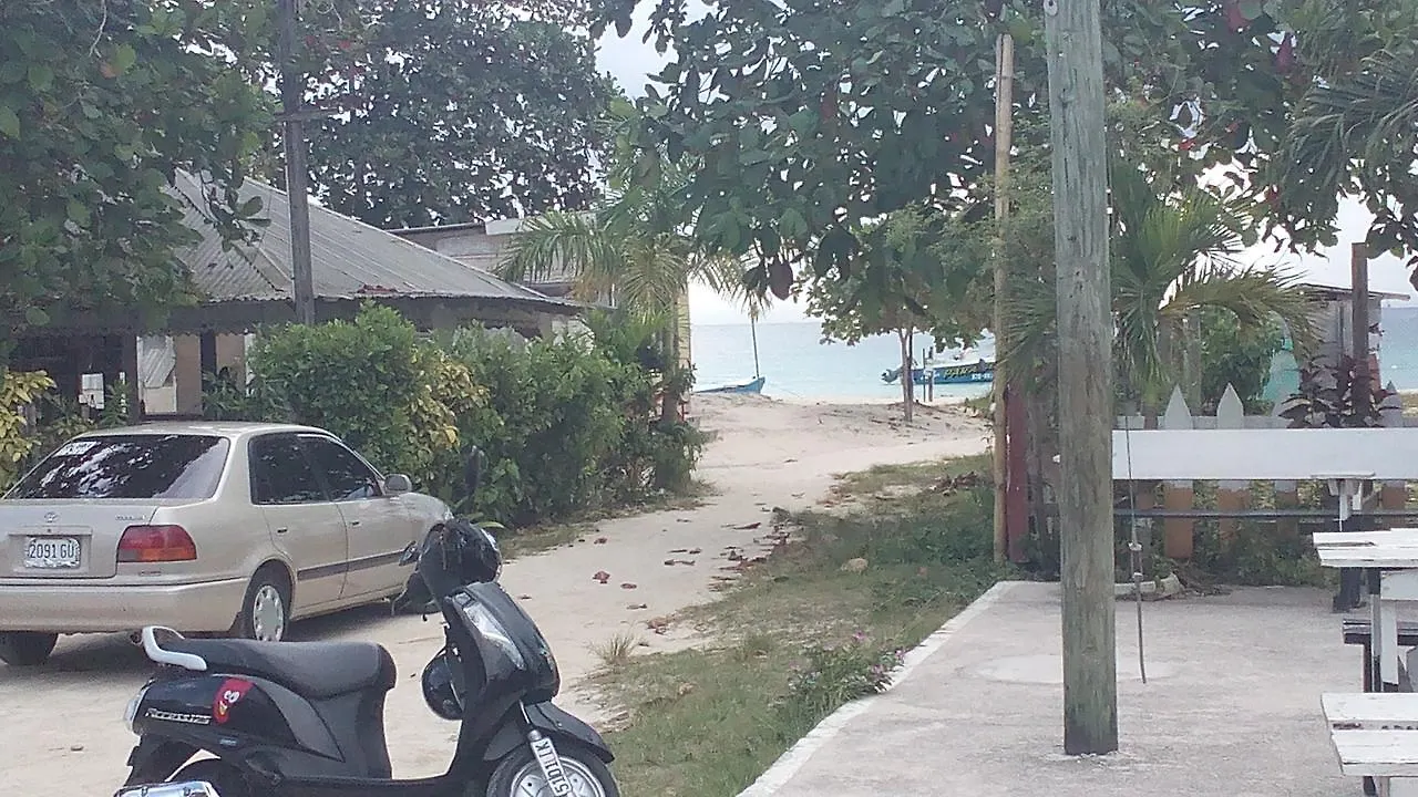 Drifters@One Mile Hostel Negril